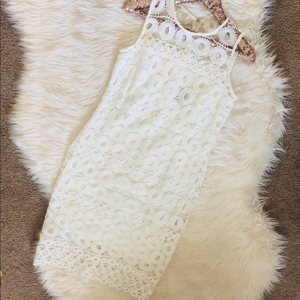 White eyelet dress - Picture 1 of 8